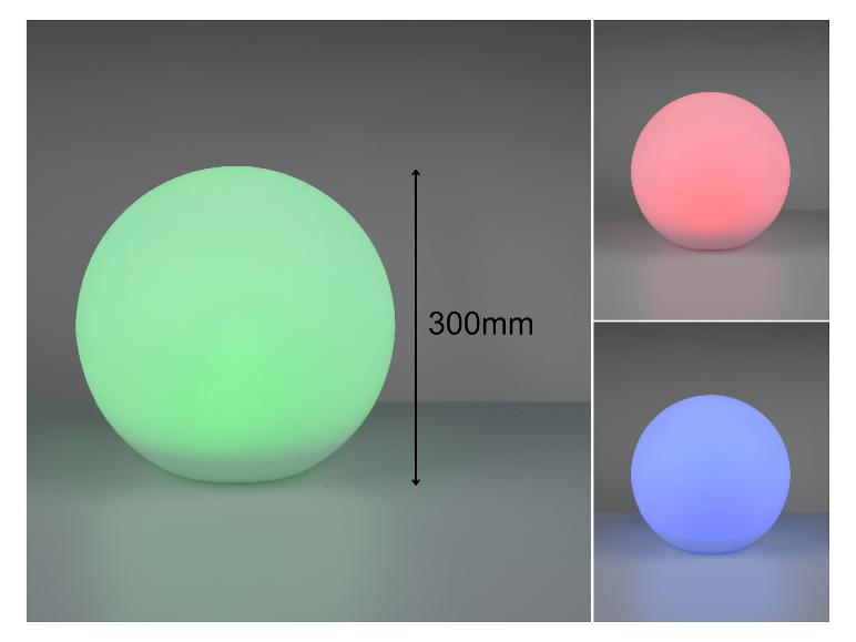 300 mm LED-Kugelleuchte, die die Farbe in Grün, Rot und Blau wechselt.