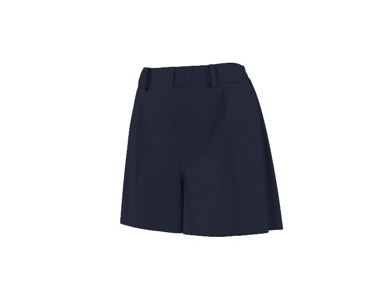Dunkelblaue Damenshorts mit hoher Taille und Falten.