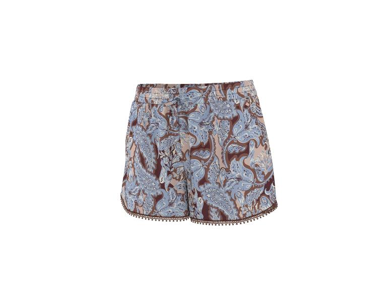 Damen-Shorts mit blau-braunem Paisley-Muster und Quastenbesatz.