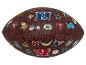 Ein brauner American-Football mit NFL-Logos, darunter Patriots, Cowboys und Packers.