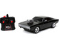 Ein schwarzer Fast & Furious Dodge Charger Spielzeugwagen mit Fernbedienung.