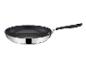 Edelstahlpfanne mit schwarzer Antihaftbeschichtung und Griff.
