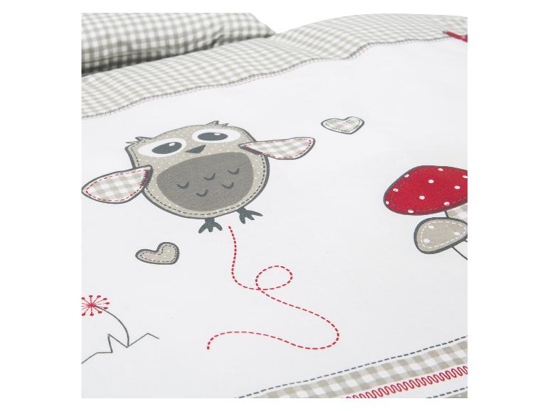 Kinderbettwäsche mit Eule, Pilzen und Herzen.