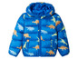 Eine blaue Winterjacke mit Dinosaurier-Muster für Kinder.
