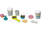 Kinder-Kaffeespielset mit Bechern, Süßigkeiten und Zubehör.