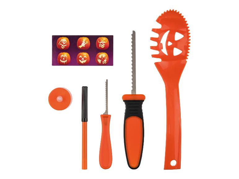 Halloween-Kürbisschnitzset mit Werkzeugen und Schablonen.
