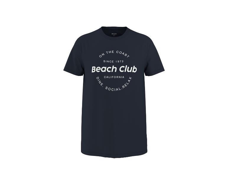 Dunkelblaues T-Shirt mit weißem Aufdruck 'ON THE COAST SINCE 1973 Beach Club CALIFORNIA DINE. SOCIAL. RELAX.'