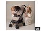 BABYGO Buggy Easy Travel mit Mutter und Kind. [KI-generiertes Bild]