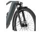 Graues E-Bike mit Federgabel, Schutzblech und Vorderlicht