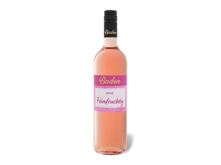 Flasche Roséwein mit einem rosa Etikett, auf dem „Baden Rosé Feinfruchtig“ steht