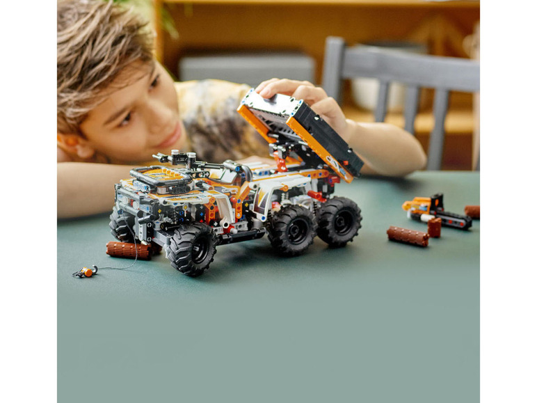 Gehe zu Vollbildansicht: LEGO® Technic 42139 »Geländefahrzeug« - Bild 2