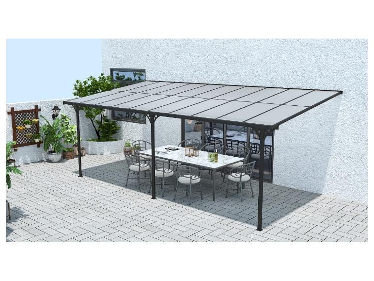 Außenpatio mit moderner Pergola, die einen Esstisch und Stühle überdacht.