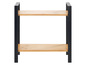 Ein Holzregal mit zwei Ablagen und einem schwarzen Metallrahmen.