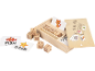 Holz-Buchstabierspiel mit Buchstabenblöcken und Bildkarten wie Fisch, Stern und Katze.