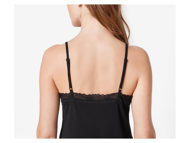 Schwarzes Top mit Spitze: elegante Lingerie.