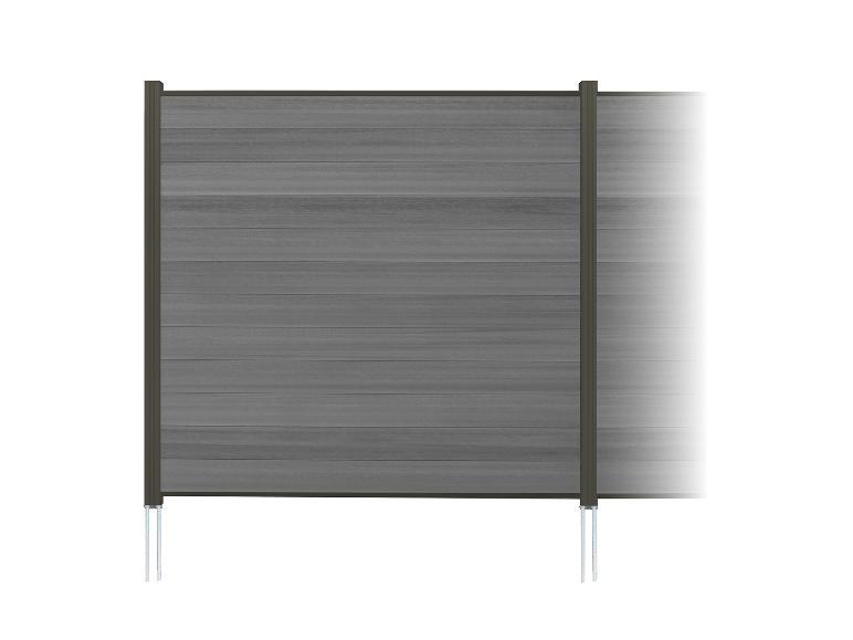 Graues Zaunfeld mit horizontalen Brettern und Metallpfosten.
