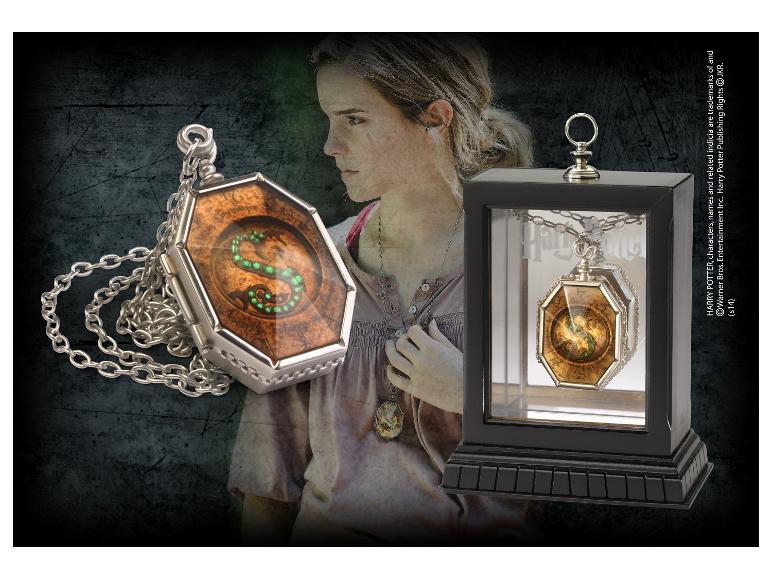 The Noble Collection Slytherin Horkrux-Medaillon mit Vitrine und Kette