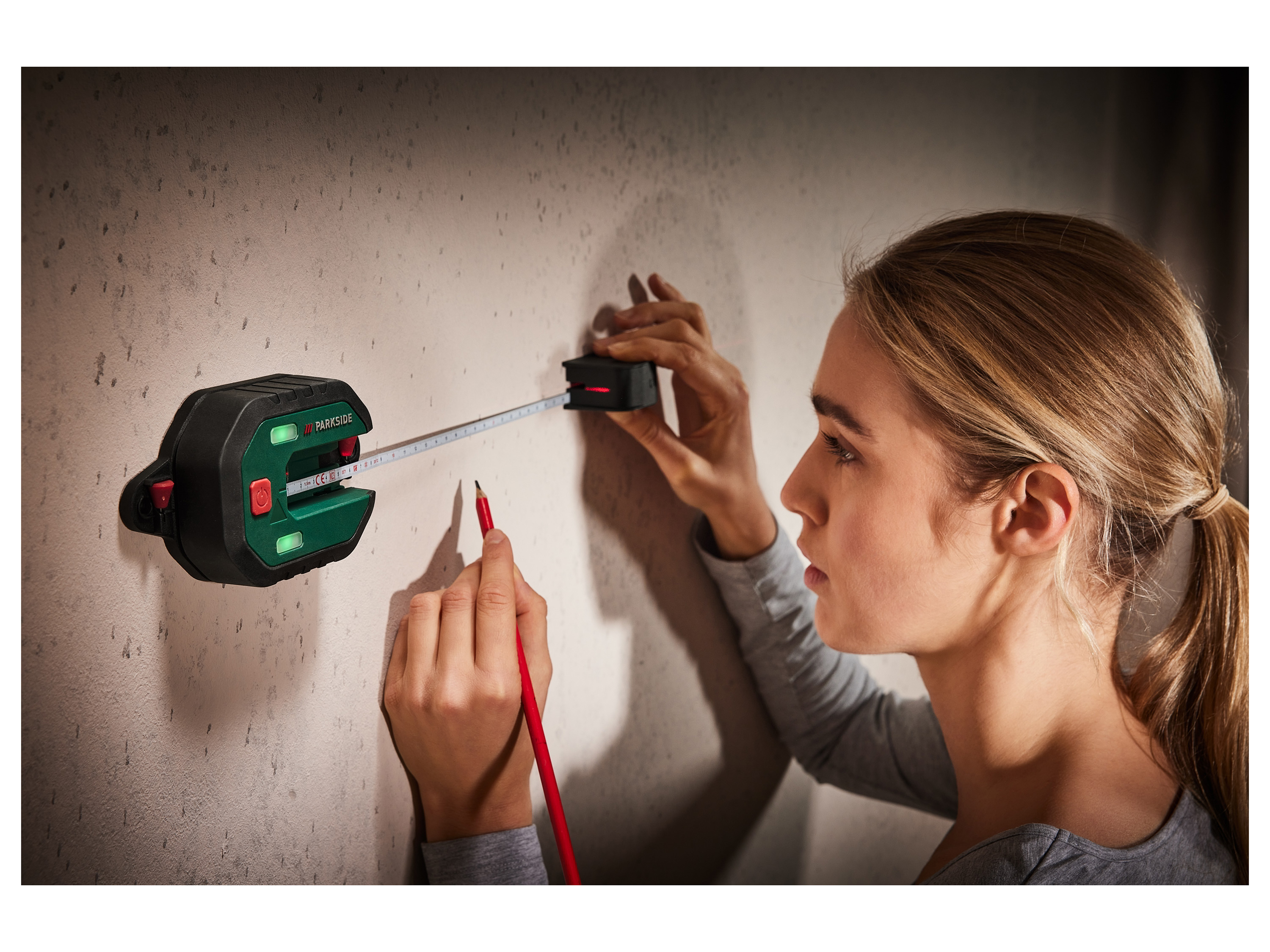 PARKSIDE® Laser-Wasserwaage mit Maßband »PLLM 10 A1«, zur präzisen Ausrichtung – Bild 2 von 4