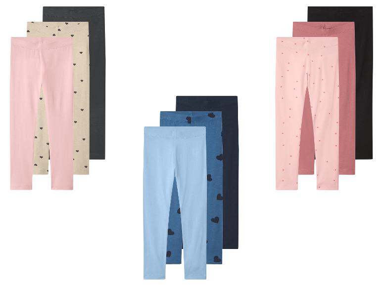 Set Kinderleggings in Rosa, Beige mit Herzen, Hellblau, Dunkelblau mit Herzen, Rosa mit Punkten und Schwarz.
