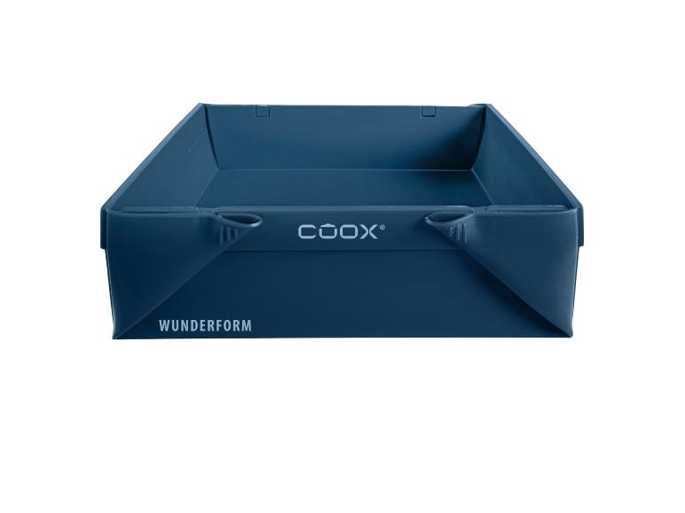 Blaue Coox Wunderform Backform auf weißem Hintergrund