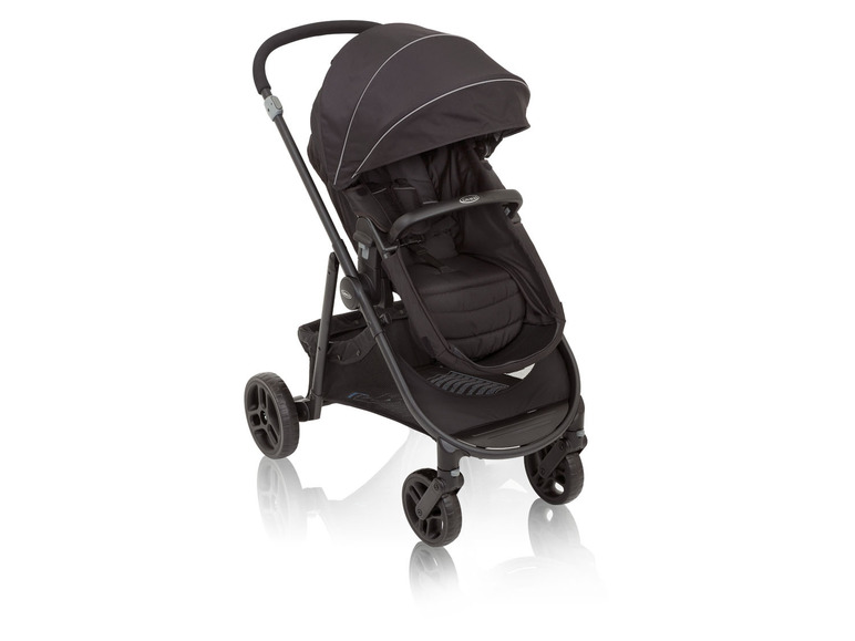 Ein schwarzer Graco-Kinderwagen mit Sonnenverdeck.