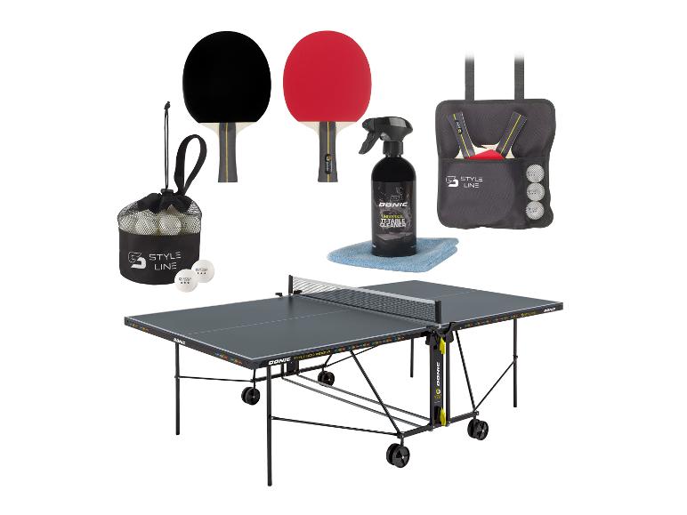 Tischtennis-Set mit Tisch, Schlägern, Bällen, Reiniger und Aufbewahrungstaschen.