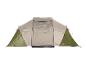 Großes beiges und grünes Campingzelt mit Fronteingang.