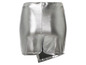 Silberne Metallic-Shorts mit asymmetrischem Saum.