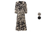 Ein beiges Kleid mit Leopardenmuster und 3/4 Ärmeln.