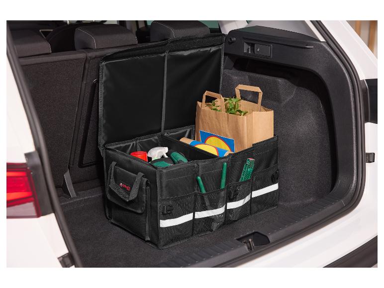 ULTIMATE SPEED® Premium-Kofferraumbox mit Deckel im Kofferraum eines Autos.
