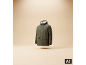 Grüne Winterjacke mit Kapuze und Reißverschluss, schwebend vor beigem Hintergrund.