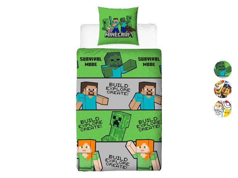 Grünes Bettwäsche-Set mit pixeligen Charakteren und dem Text „Survival Mode“.