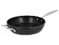 Schwarze Pfanne mit langem Griff und zusätzlichem Metallgriff.