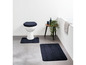 Toilettensitz, Toilettenmatte und Badematte in dunkelblau.