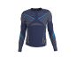 Dunkelblaues Langarmshirt mit geometrischem Muster und hellblauen Akzenten.
