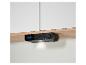 TRONIC Unterbauradio mit Display, das „ROCK ANTENNE Rock Music“ anzeigt, unter einem Holzregal montiert.