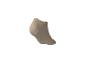 Eine beige Socke mit der Größe 39-42 auf der Sohle.