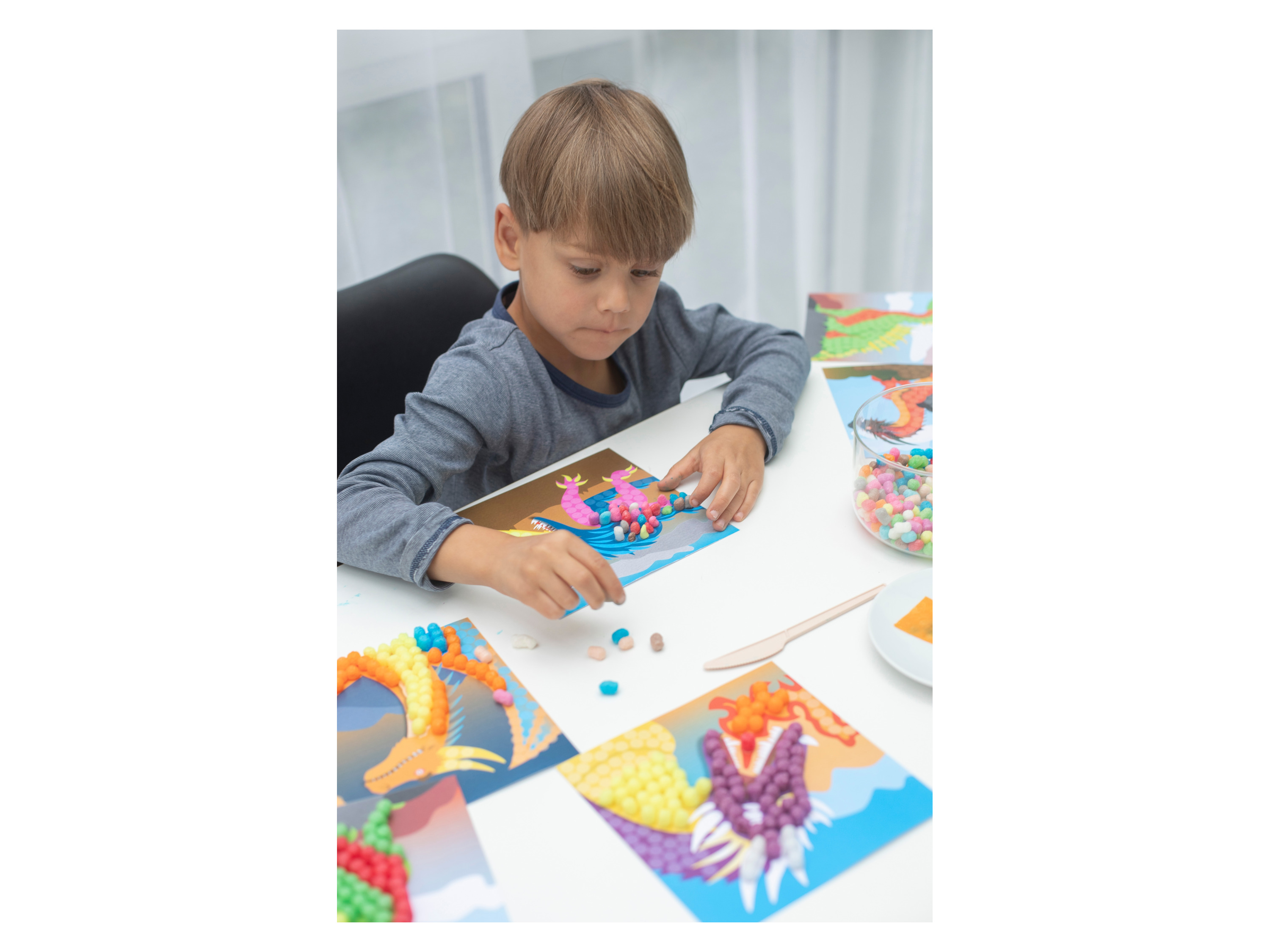 PLAYMAIS Little Mosaic, mit farbenfrohen Motiven (Fantasy Dragon) – Bild 2 von 3