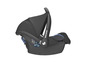 Ein Maxi-Cosi Babyautositz, schwarz mit blauen Details.