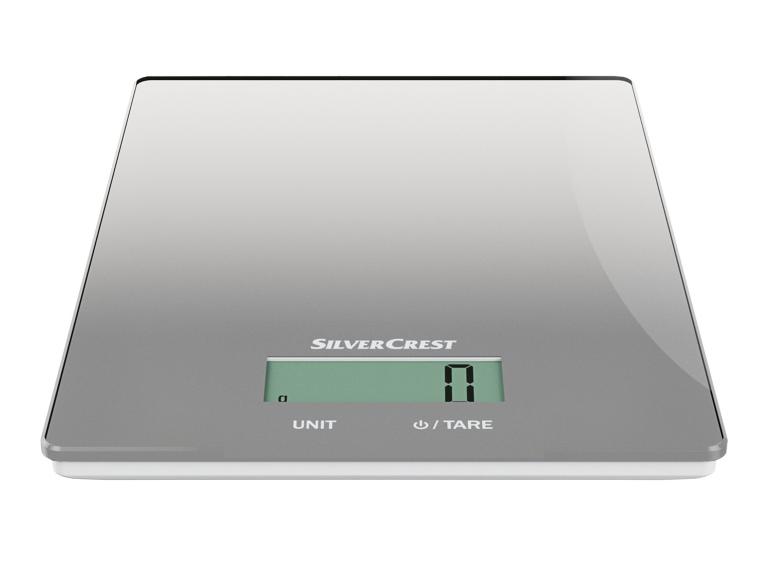 Eine silberne digitale Küchenwaage von SilverCrest.