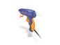 Blaue und orange Heißklebepistole mit Klebestift und Netzkabel.