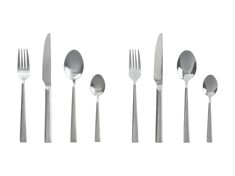 Ein Besteckset mit Gabeln, Messern und Löffeln.