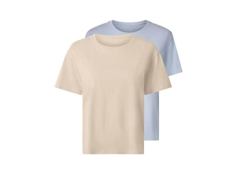Zwei einfache T-Shirts in Beige und Hellblau