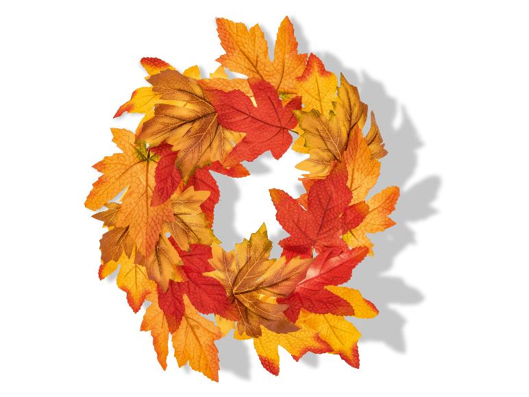 Herbstlaubkranz auf weißem Hintergrund