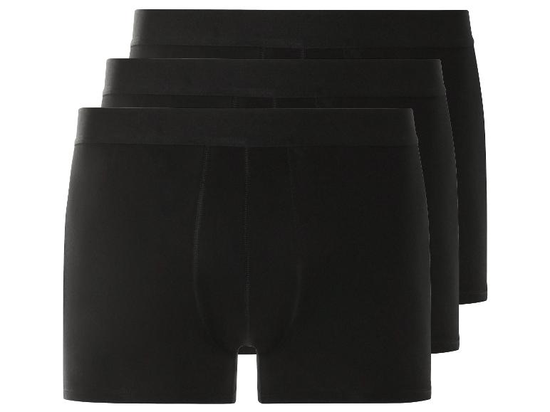 Drei Paar schwarze Boxershorts