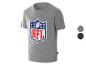 Ein graues T-Shirt mit einem NFL-Logo.