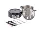 Elektrisches Fondue-Set mit Edelstahltopf, Heizbasis und sechs Gabeln.