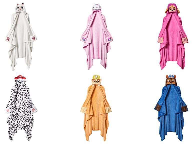 Paw Patrol und Gabby's Dollhouse Kapuzendecken in verschiedenen Farben und Charakterdesigns.