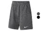 Graue Sweatshorts mit elastischem Bund und Taschen, mit einem weißen Logo am Bein.