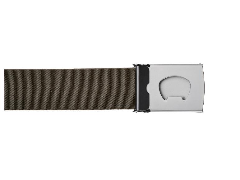 Grüner Stoffgürtel mit Metallschnalle, die einen Flaschenöffner enthält.